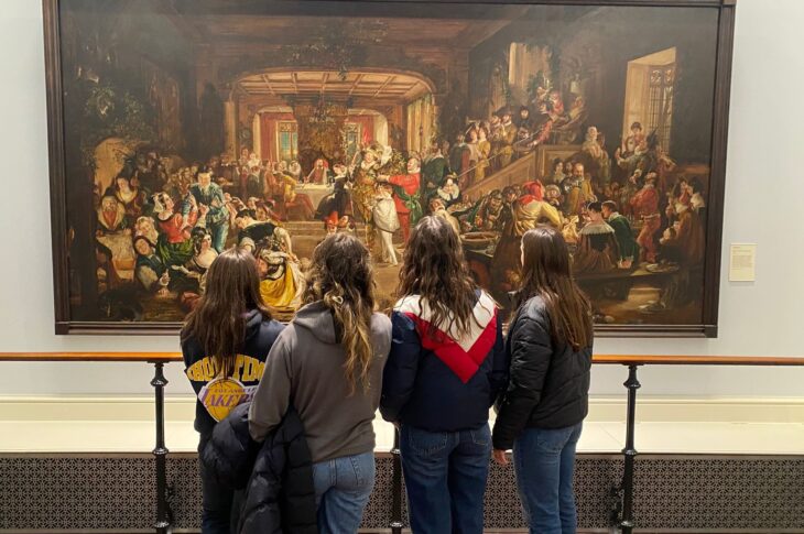Studenti del liceo alla National Gallery of Ireland DUBLINO